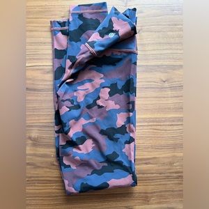 Lululemon Wunder Under HR Tight 28" size 8